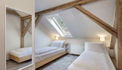 Exclusive Studio, Multiple Beds (6)