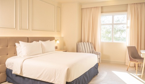 Deluxe Room, 1 King Bed