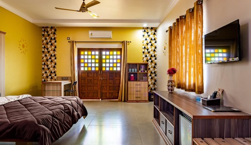 Junior Suite, 1 King Bed, Non Smoking