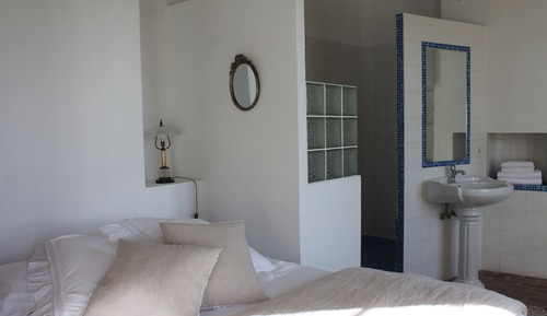Double Room (Raphael)