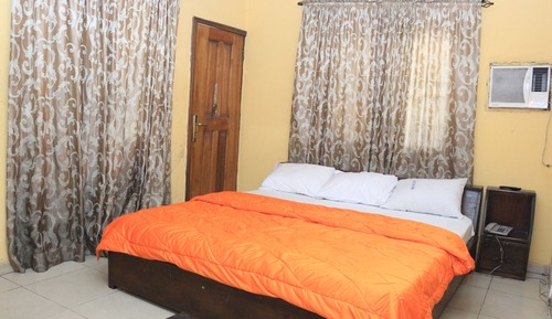 Royal Room, 1 Queen Bed