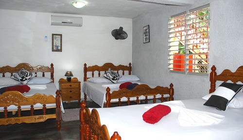 Triple Room, Multiple Beds