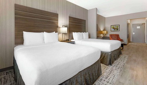 Suite, 2 Queen Beds, Non Smoking, Refrigerator & Microwave (Walk-in Shower;with Sofabed)
