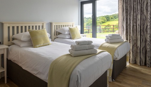 Cottage, Ensuite (Sugar loaf)