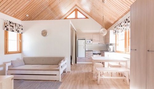 Plus Cottage multiple beds, with Sauna (2-4 Adults)