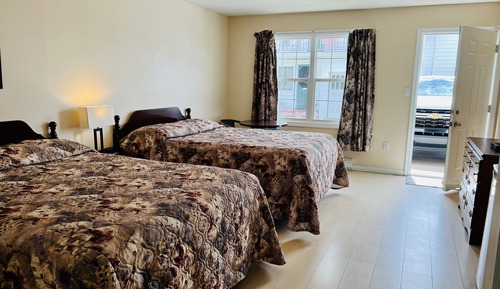 Deluxe Double Room, 2 Queen Beds, Private Bathroom, Garden View