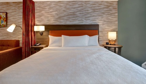 Studio Suite, 1 King Bed, Non Smoking