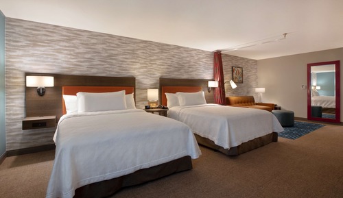 Studio, 2 Queen Beds, Accessible, Bathtub