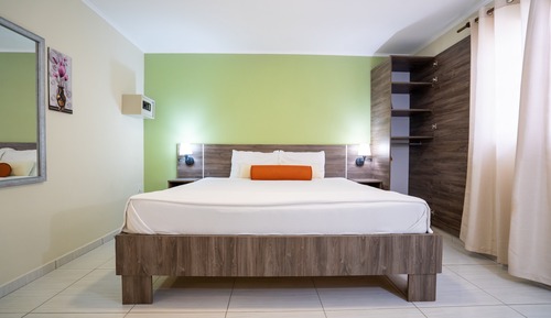 Deluxe Room, 2 Bedrooms, Non Smoking, Pool View
