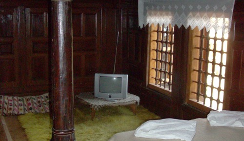 Traditional Triple Room, Garden View