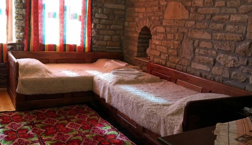 Traditional Quadruple Room, Garden View