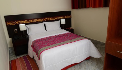 Standard Room, 1 Queen Bed