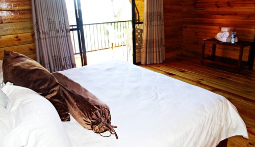 Deluxe Studio Suite, 2 Bedrooms, Ensuite, Lakeside