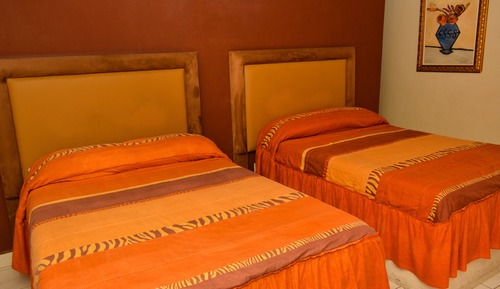 Classic Room, Multiple Beds
