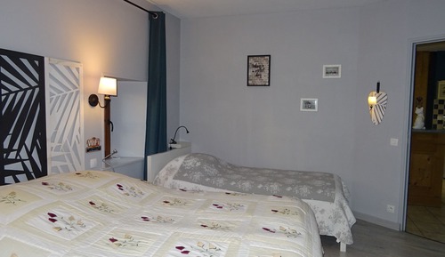 Triple Room (Birmane)