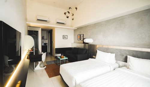 Deluxe Room, 2 Twin Beds, Balcony