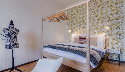 Apartment B2