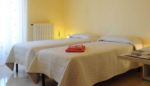 Economy Twin Room