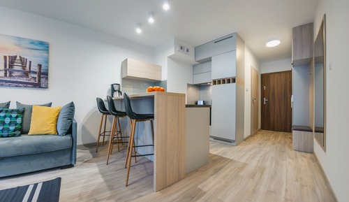 Studio (B 43)