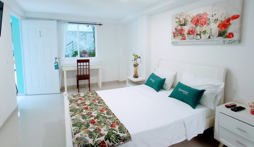 Deluxe Studio Suite, 1 Bedroom, Non Smoking, Kitchen