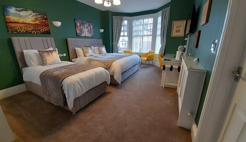 Deluxe Triple Room, Ensuite (Family of 3)