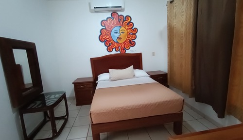 Honeymoon Room, 1 Queen Bed, Non Smoking, Pool View