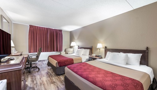 Standard Room, 2 Queen Beds, Non Smoking