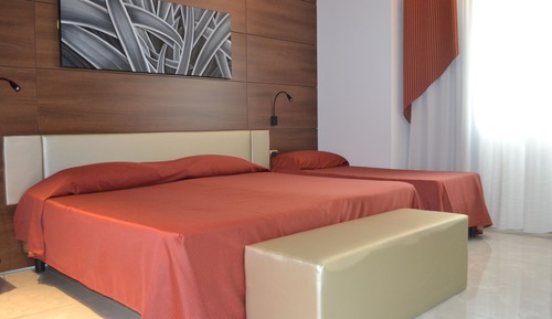 Triple Room