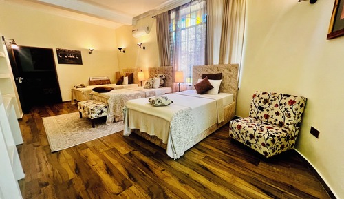 Deluxe Triple Room