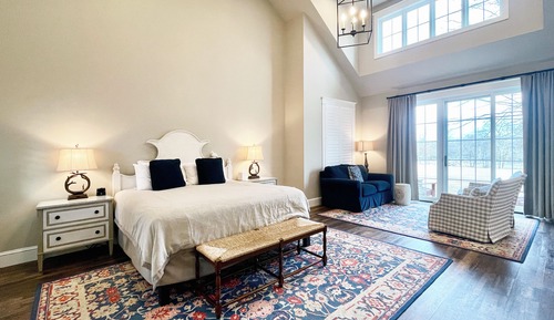 Luxury King Suite #9