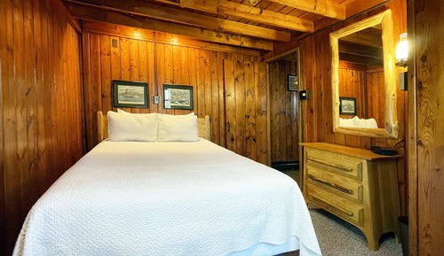 Family Cabin, 3 Bedrooms, Kitchen, Lake View