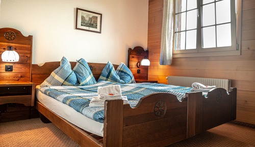 Junior Suite, Accessible, Private Bathroom (First)