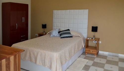 Superior Single Room, Hill View