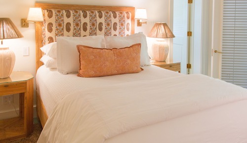 Deluxe Room, 1 Queen Bed, Garden View