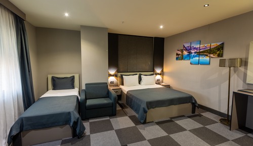 Room, 3 Twin Beds, Smoking