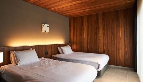 Luxury Maisonette Suite (Available from 8 years old)