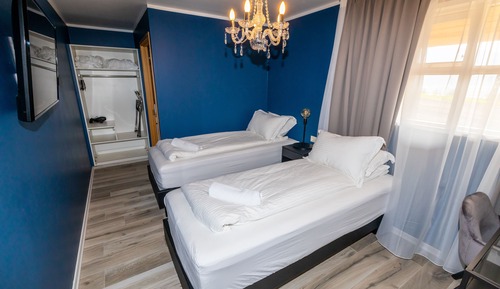 Small room with private entrance