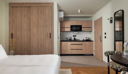 Deluxe Studio, Balcony