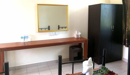 Standard Triple Room, River View