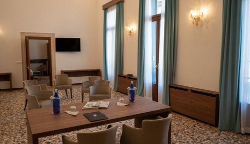Junior Room