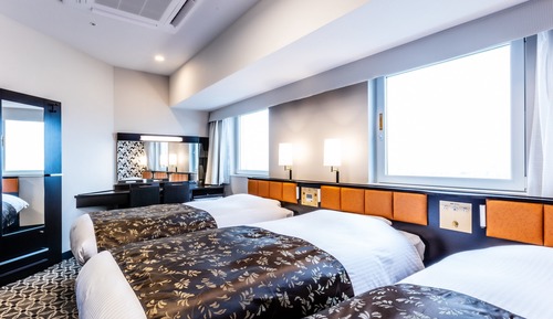 Triple Room, Non Smoking [High Floor]