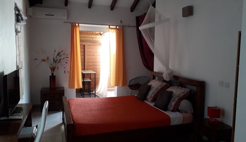Comfort Suite, 1 King Bed
