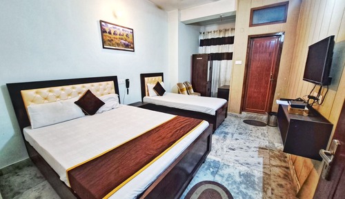 Superior Triple Room, City View