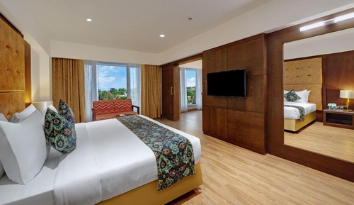Hazel Suite