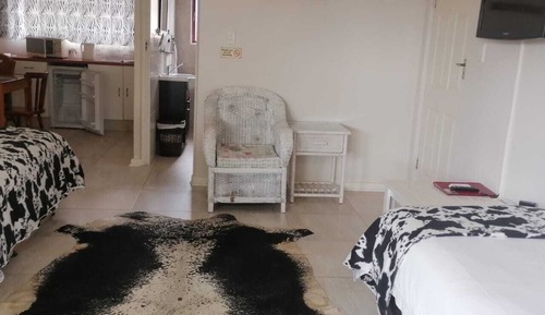 King unit self-catering