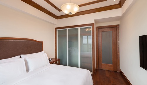 Two Bedrooms with Lake View