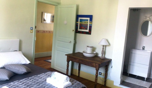Double Room (Provencale) - Shared Bathroom