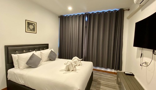 Luxury Suite