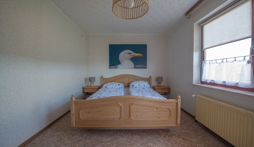 Family Apartment, Balcony (Aschenputtel)