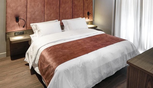 Deluxe Apartment, City View (R2)